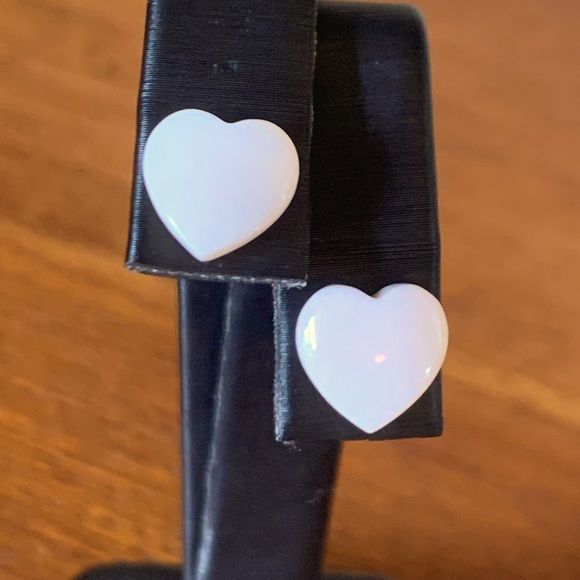 Jewelry - Carved Shell Heart Earrings